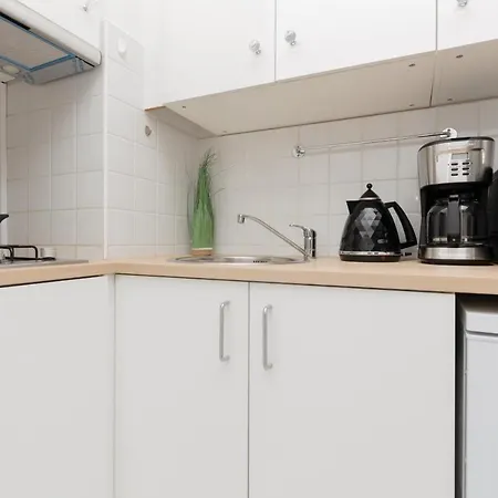 Cozy & Modern Studio Zlota By Renters *