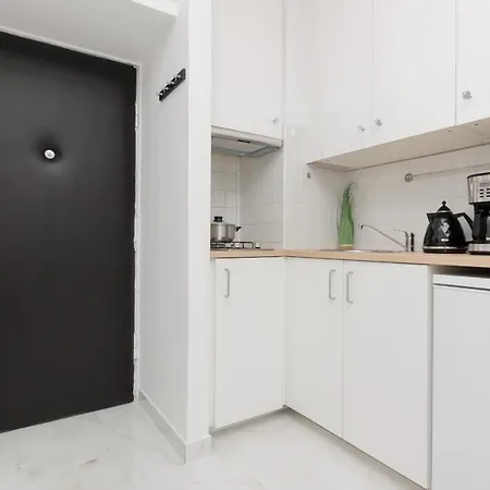 Cozy & Modern Studio Zlota By Renters Appartement