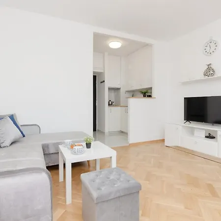 Cozy & Modern Studio Zlota By Renters Appartement *